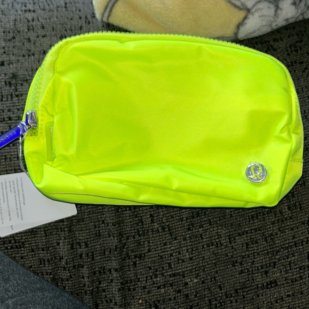 Lululemon highlighter yellow gang pack
